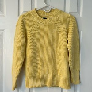 GAP knit sweater size M - brand new without tags